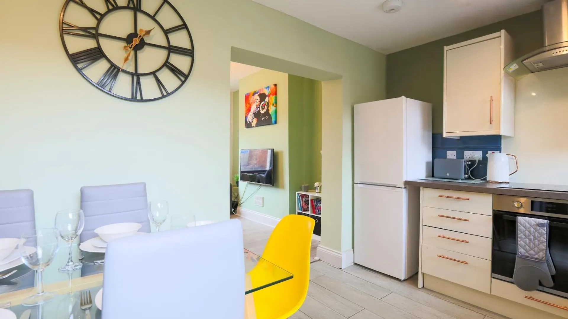Holiday home Pittville Place - Near Cheltenham Town - 2 Bed Home - Sleeps 6 United Kingdom