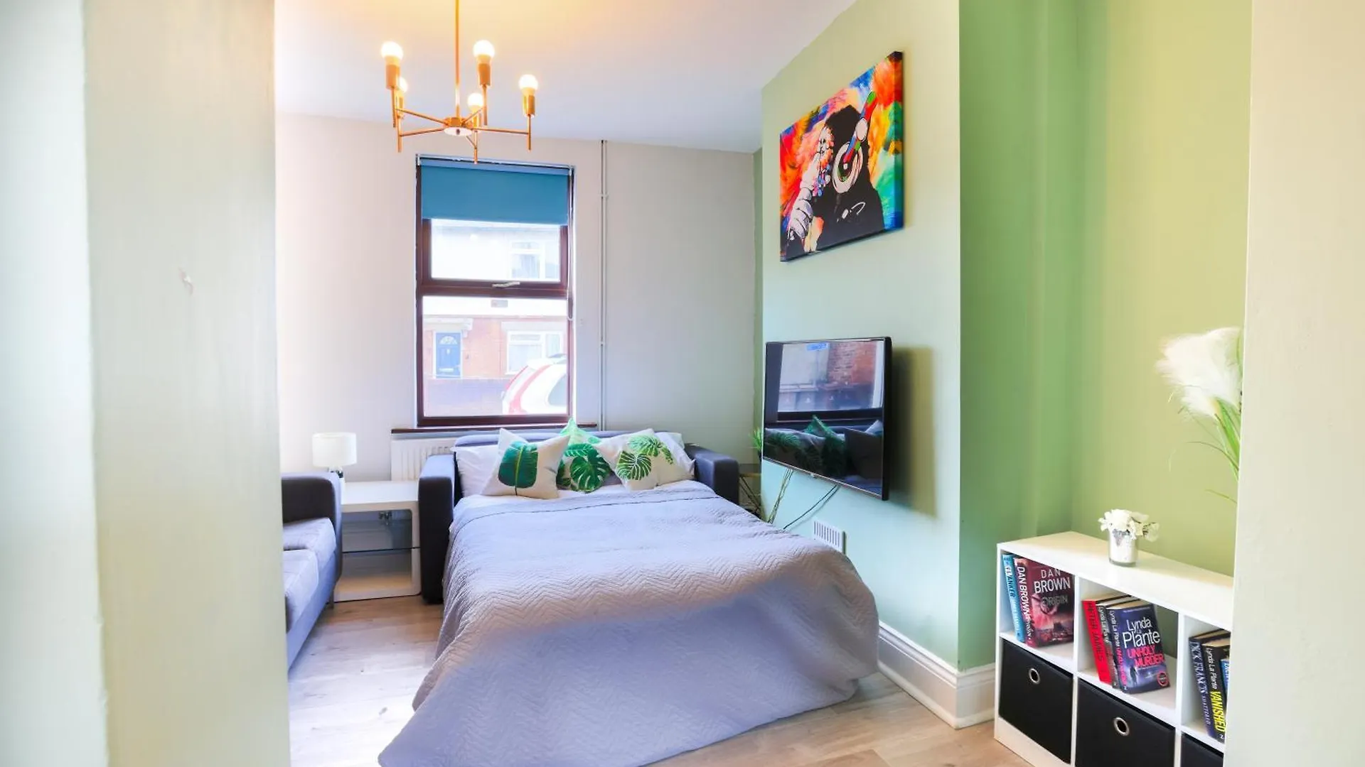 Pittville Place - Near Cheltenham Town - 2 Bed Home - Sleeps 6 United Kingdom